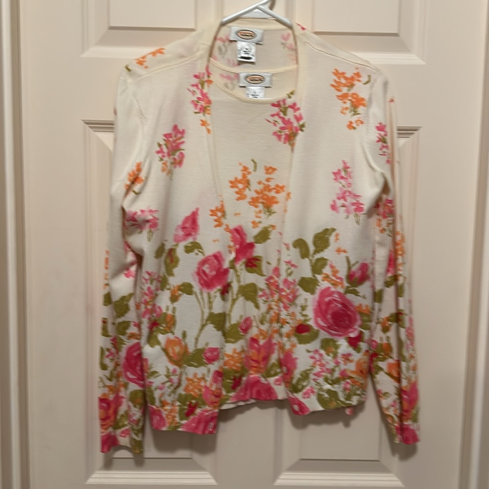 Springy sweater set. Talbots. Shell size L, cardigan size M. - Picture 2 of 3